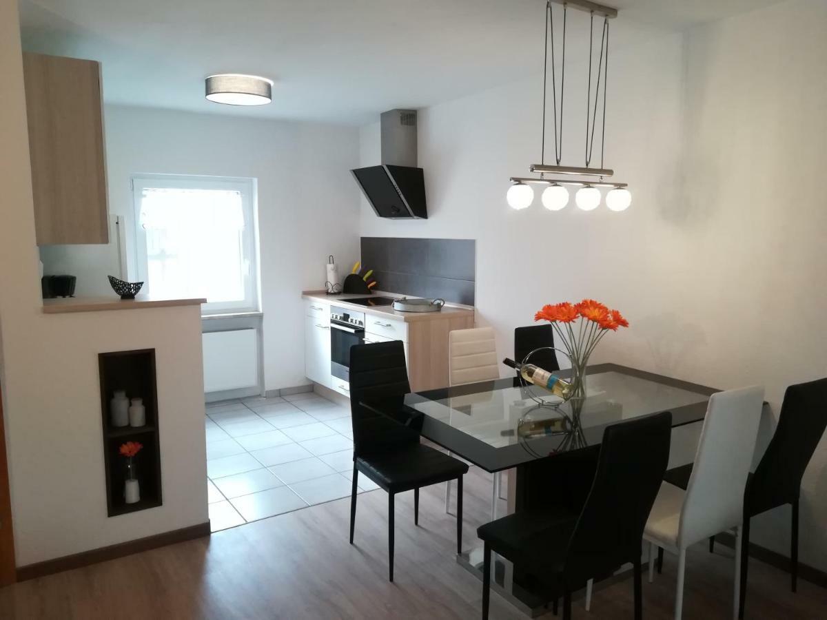 Ferienwohnung Am Reinhardswald - Eichenlaub - Mit Sauna Trendelburg Exteriör bild